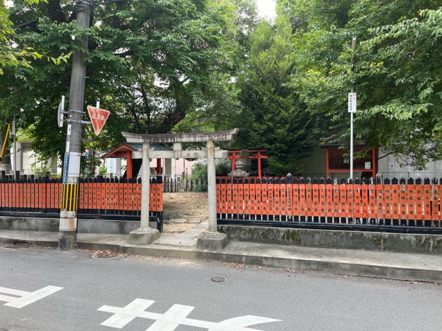 鴨高田神社