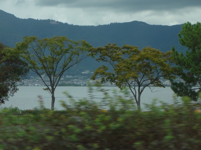 湖岸道路