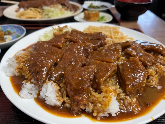 千成亭・加古川かつめし