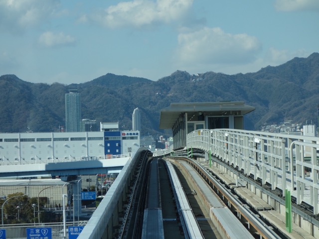 ポートライナー