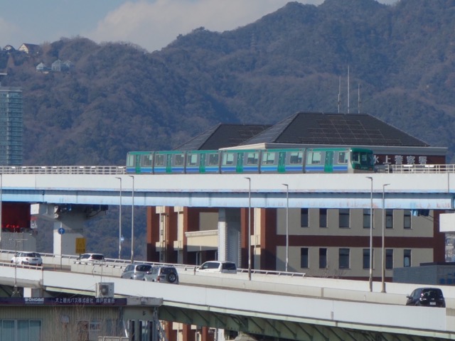 ポートライナー