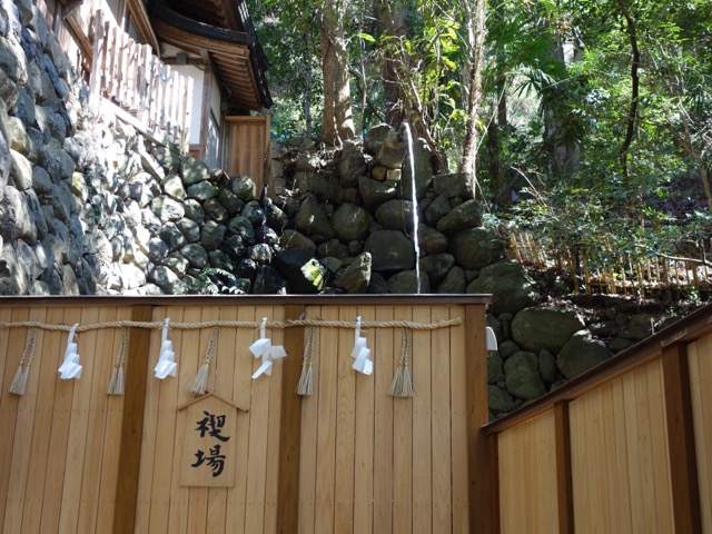 枚岡神社
