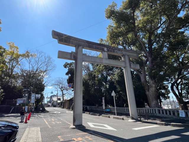 枚岡神社