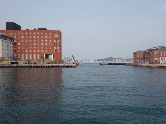 海峡プラザ