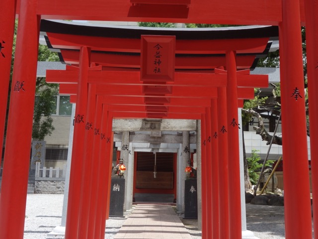 警固神社