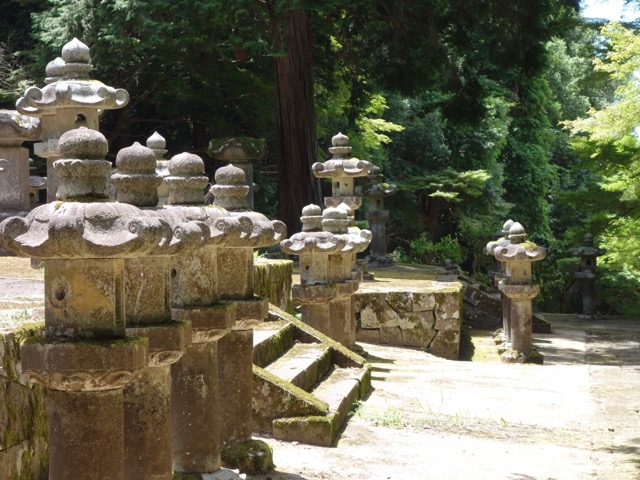 鳥取藩主池田家墓所