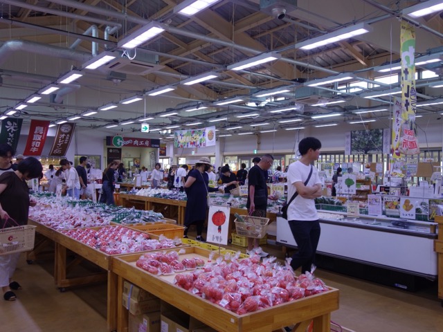 鳥取港海鮮市場かろいち
