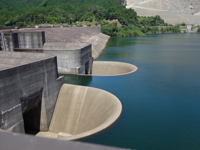 青土ダム