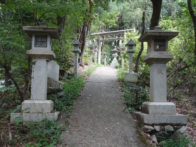 大岩神社
